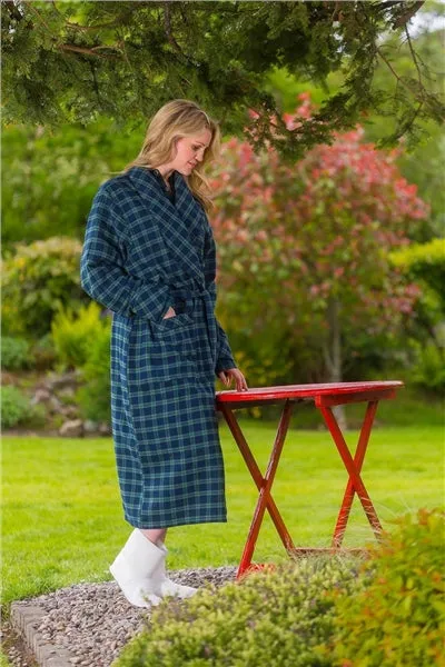 Lee Valley Flannel Robe